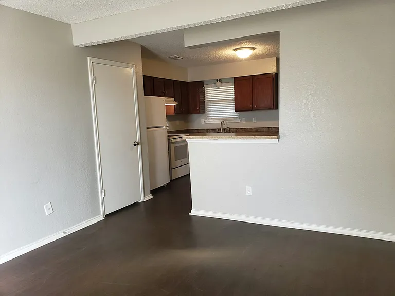 640 S Rogers Rd #644 — Photo 6