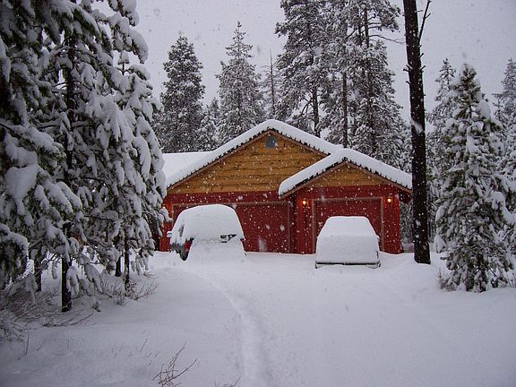 3+ car garage / home set back from roads