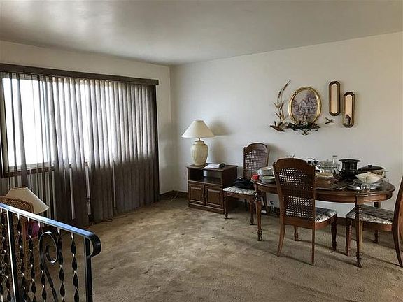 3rd image of 3322 Continental Ct