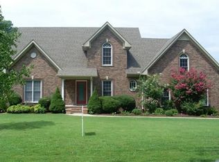 1987 Shell Rd, Hendersonville, TN 37075