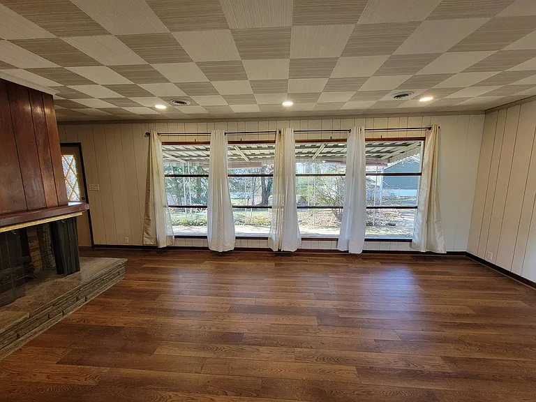 477 Civitan St — Photo 12