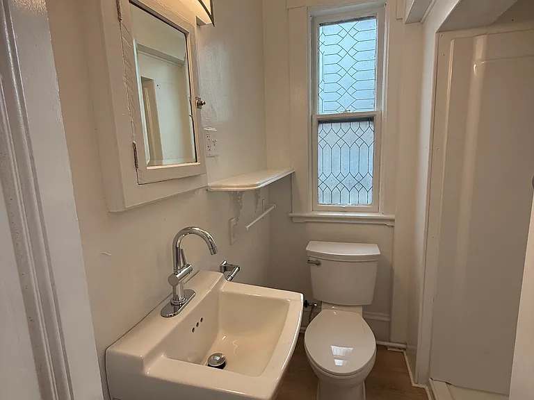 7 N Green St #3 — Photo 4