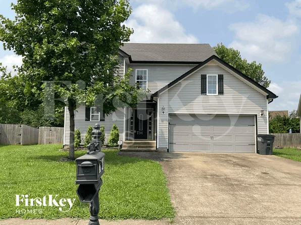 3742 Crisscross Ct, Clarksville, TN 37040
