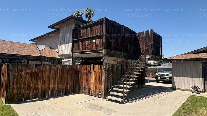 2 bed, 1.0 bath, 800 sqft, $1,400 — Photo 3