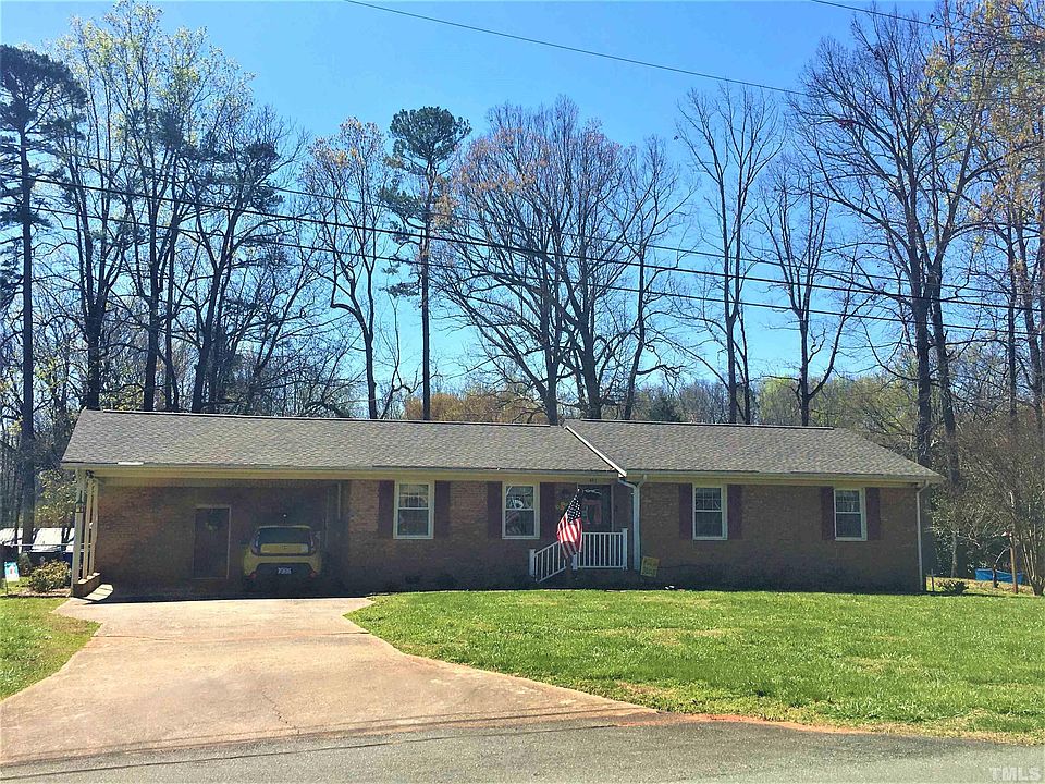 407 W 10th St, Siler City, NC 27344 Zillow