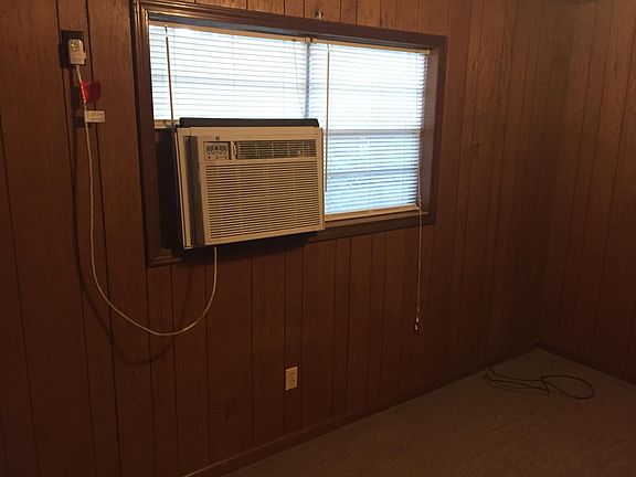 5th image of 115 Oakleaf Dr #1