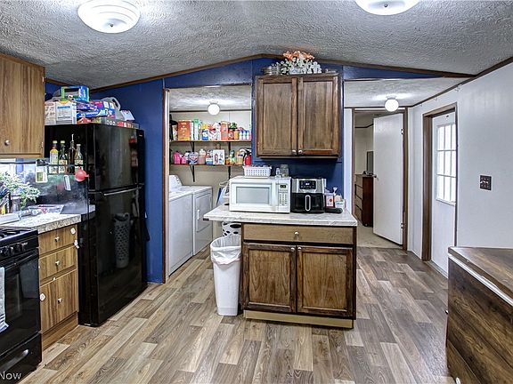 4th image of 360 S Main St #647