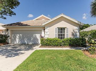 1574 Whispering Oaks Cir, Naples, FL 34110