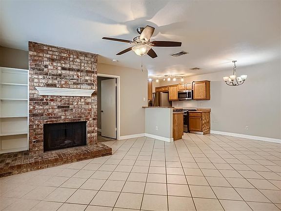 2nd image of 501 Greenlawn Blvd