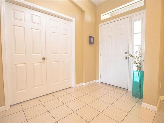 3rd image of 11008 Stone Branch Dr