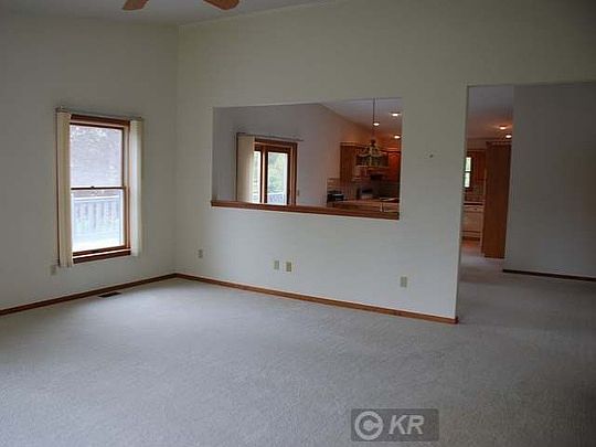 5th image of 5061 E Haven Dr