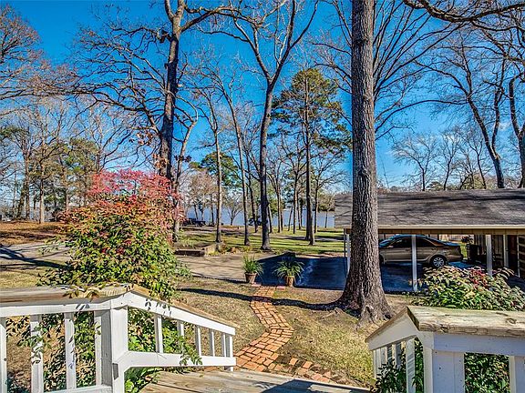 5th image of 160 Skiers Cove Ln