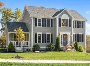 13 Autumn Gate Cir, Millbury, MA 01527
