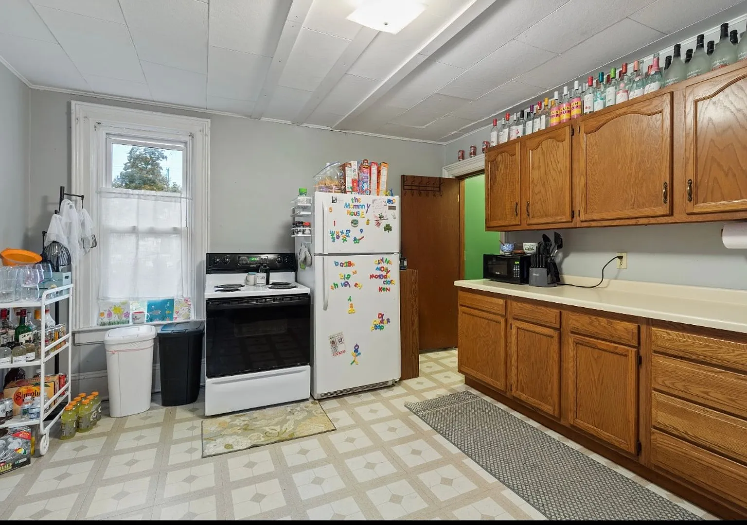 5 Bedroom, 2 Bathroom Apartment Near UW-La Crosse — Photo 3