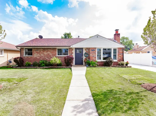 7707 W 80th St, Bridgeview, IL 60455