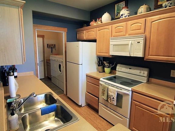 3rd image of 2663 Typha Ct Unit 7
