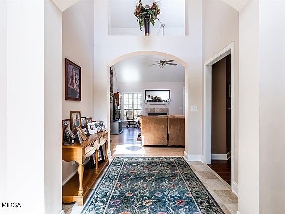 5th image of 153 Woodmont Dr