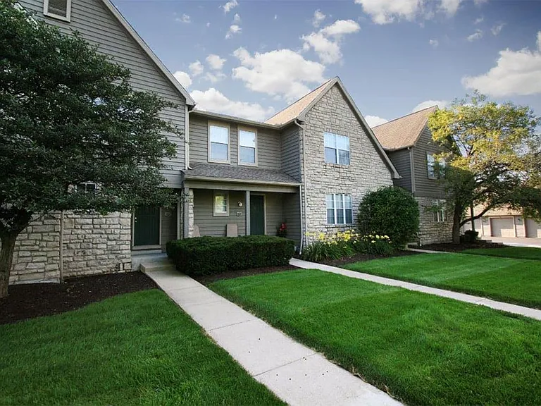 Spacious Two Bedroom Townhomes Offer Multi-level Living