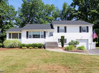 47 Cross Rd, Morris Plains, NJ 07950