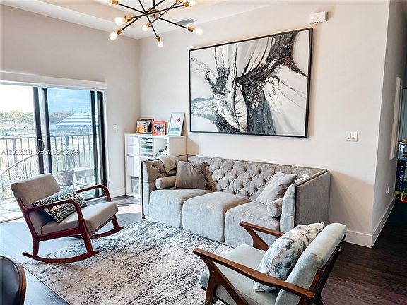 3rd image of 10455 NW 82nd St #32