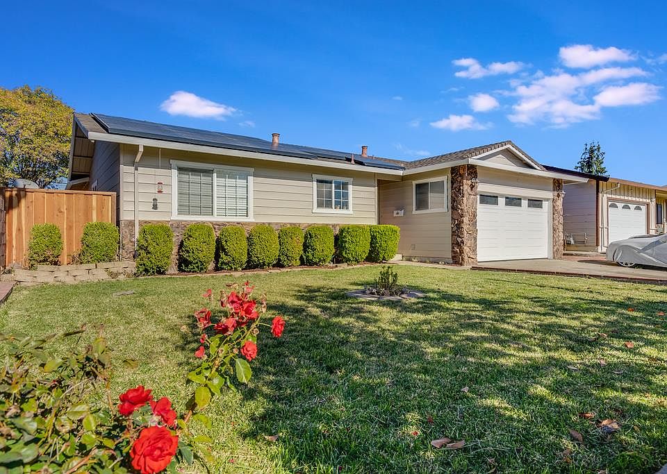 1st image of 2923 Capewood Ln