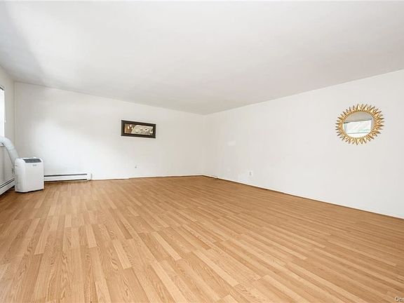 3rd image of 10 Fieldstone Dr APT 322