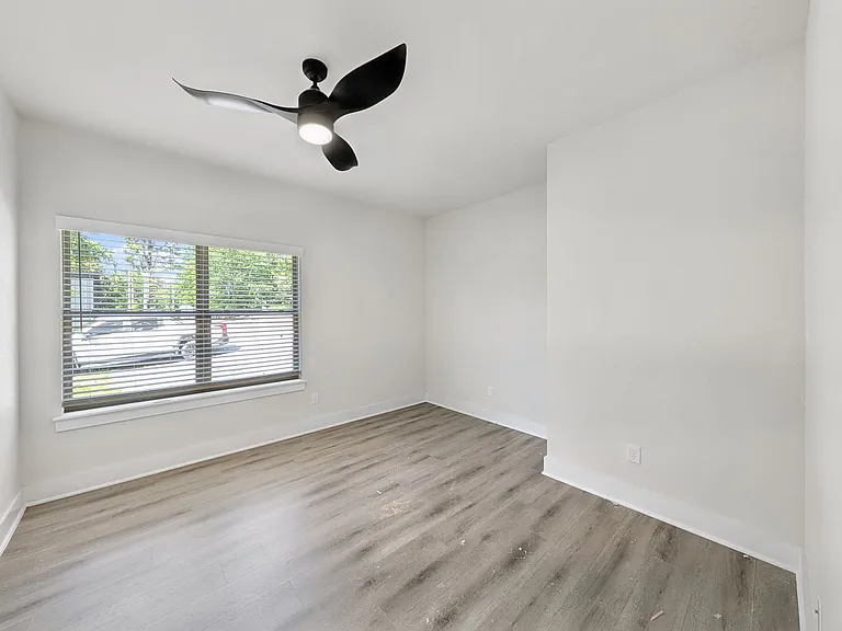 284 Stoneykirk Dr — Photo 21
