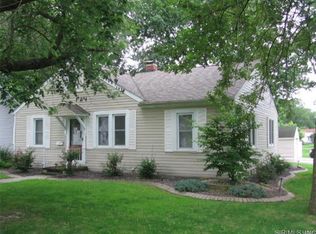 1590 Livingston St, Carlyle, IL