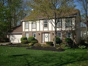 1st image of 17736 Fairfax Ln
