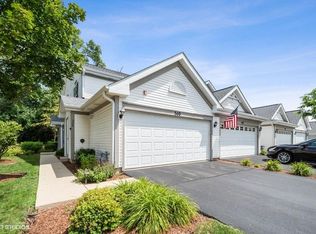 560 Jennifer Cir, Mundelein, IL 60060