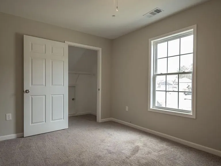 2446 Remington Dr — Photo 7