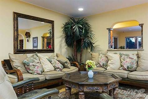 3893 Field Dr Wheat Ridge CO-small-004-Living Room-666x444-72dpi