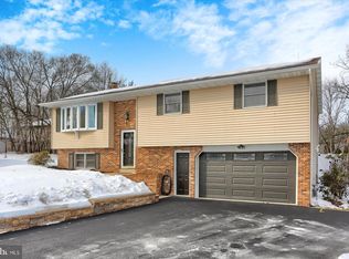 35 Dogwood Cir, Elizabethtown, PA 17022