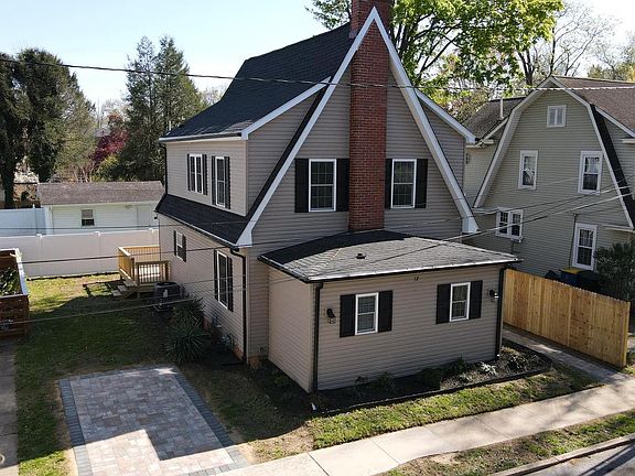 3rd image of 12 Clara St