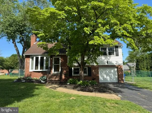 2619 Maclary Dr, Wilmington, DE 19808