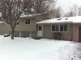 1455 Castillion Dr NE, Warren, OH