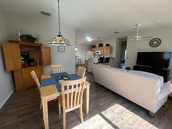 2nd image of 1643 Osprey Ave
