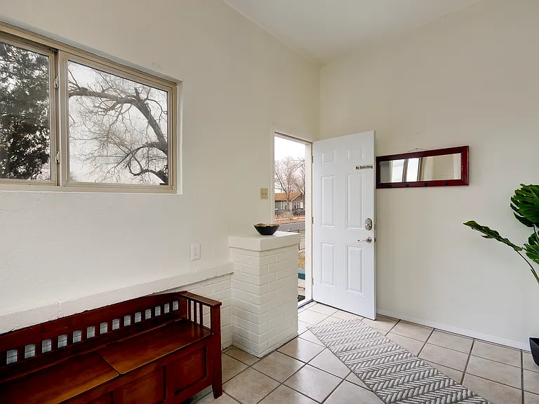 Walter St SE — Photo 4