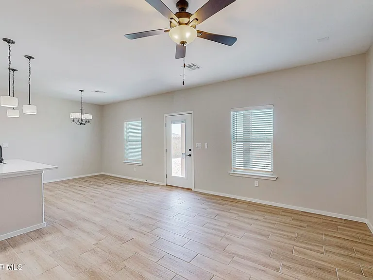 516 Logwood Ave — Photo 6