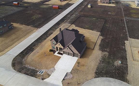 3rd image of 8010 Meadow Grove Dr