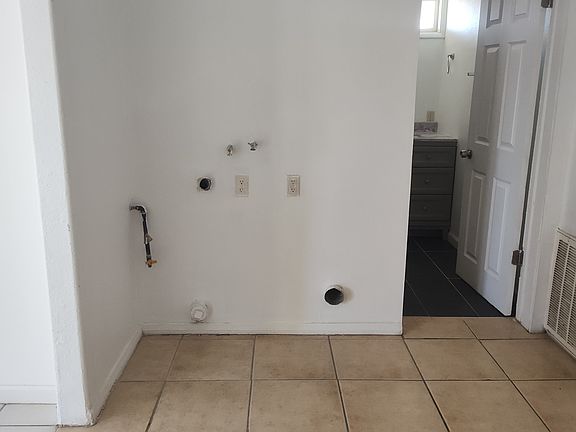 5th image of 33495 Cathedral Canyon Dr #B