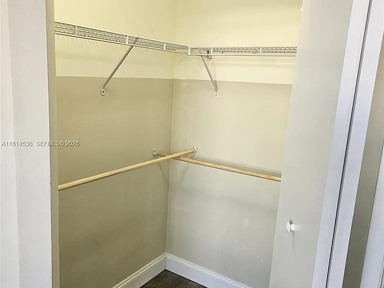 2775 Ne St #187 — Photo 23