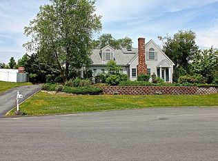 66 Wentworth Ter, Portsmouth, RI 02871