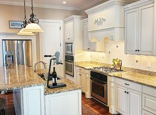 202 Summerhouse Ln, Carrollton, VA 23314