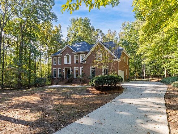 2nd image of 6095 Moores Creek Dr