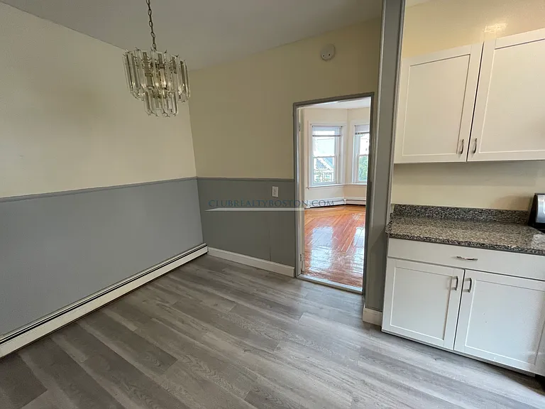 811 Washington St #3 — Photo 7