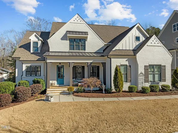 125 Roseroot Ct, Holly Springs, NC 27540