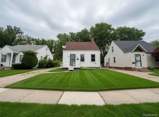 6300 Radnor St, Detroit, MI 48224