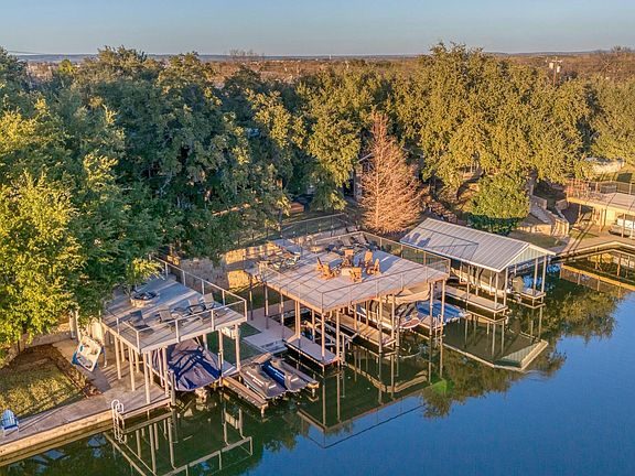 2nd image of 450 Pecan Creek Dr