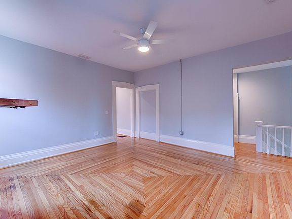 3rd image of 413 1/2 Sanford St